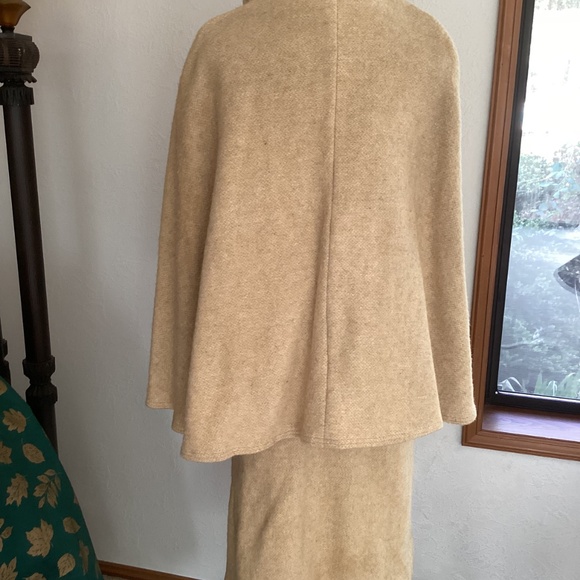 Vintage Handmade Heavy Wool Dress/Cape Cover Wood Buttons Dress - Picture 9 of 16